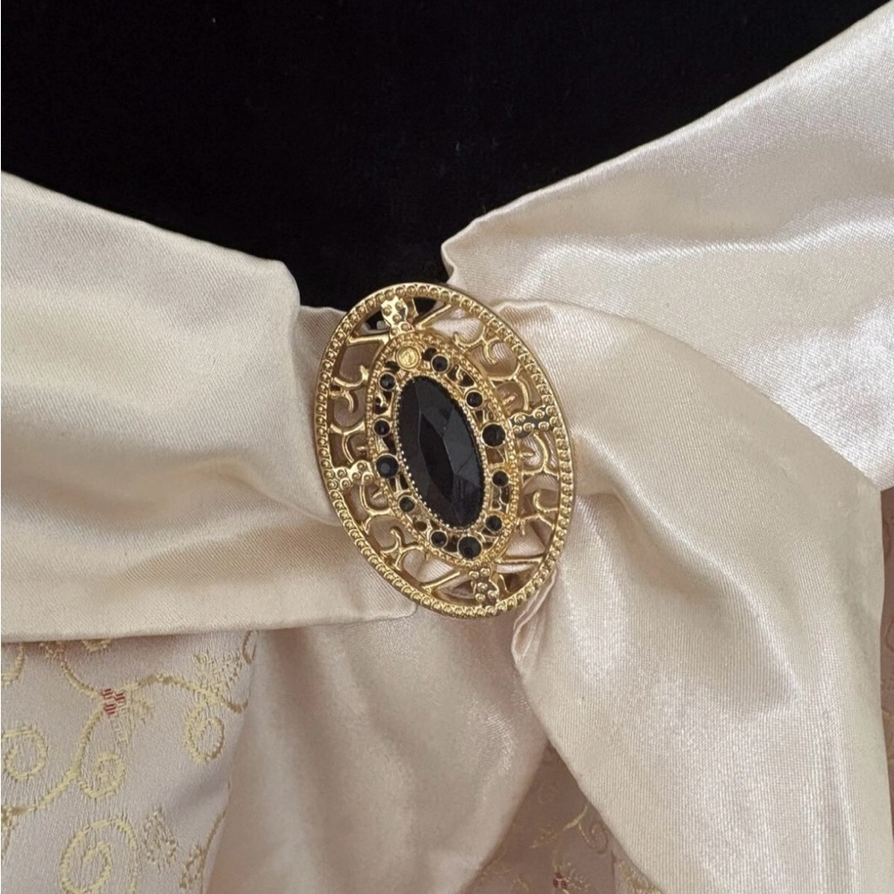 AMERICAN GIRL Midnight Holly Dress - Black Velvet & Metallic Gold - Size 8 - Picture 3 of 8